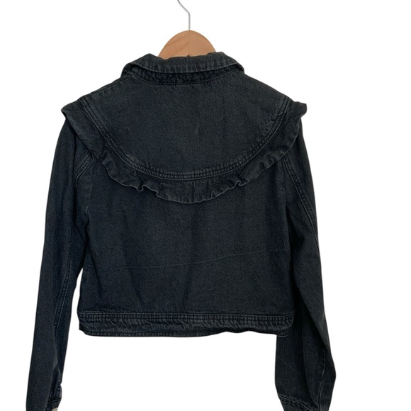 Le Lis Black Jean Cropped Jacket with Ruffle Accents SZ medium - Picture 3 of 6